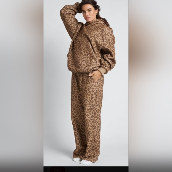 Comfrt Tops - Leopard Comfrt Hoodie And Straight Legged Pants Set
